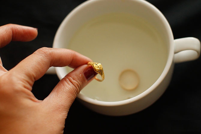 سه روش کاربردی برای تمیز کردن طلا و جواهرات