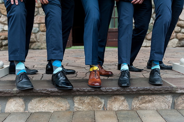 5 دلیل برای پوشیدن جوراب های رنگی و روشن!