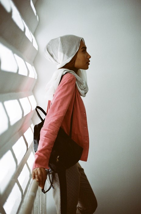 آشنایی با طراح اولین برند در حوزه ی حجاب در اروپا