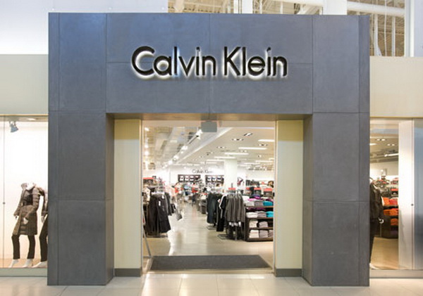 کلوین کلاین دو طراح مشهور خود را از دست داد