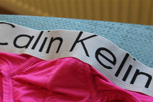 نکات مهم در شستشوی و نگهداری لباس زیر زنانه