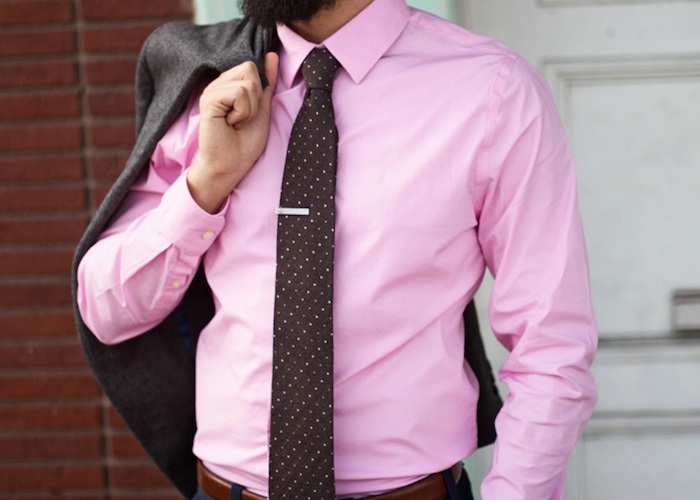 راه و روش پوشیدن پیراهن مردانه صورتی