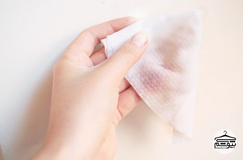 روش صحیح پاکسازی پوست با دستمال‌های پاک‌کننده