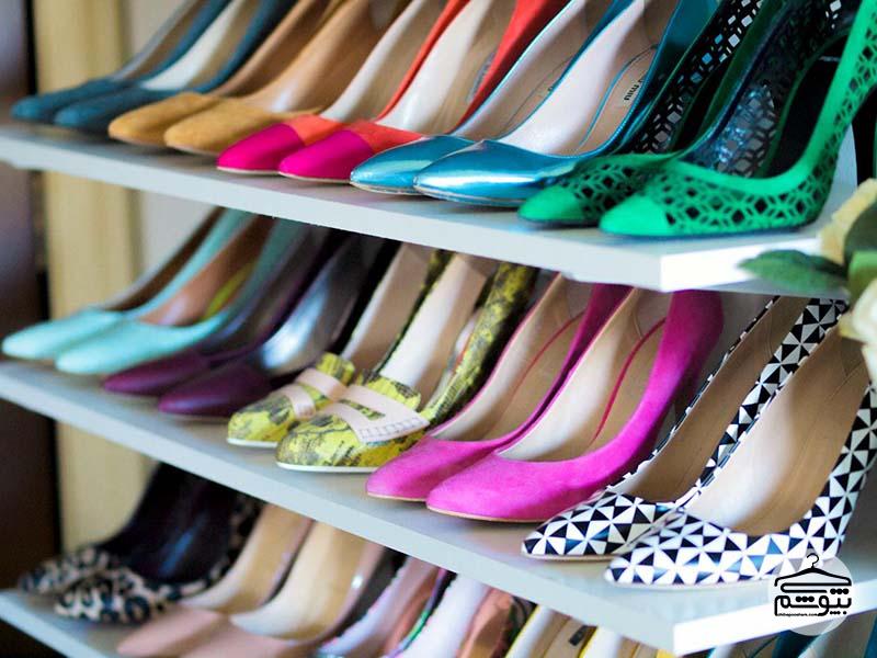 با هر رنگ کفش زنانه چه لباسی بپوشیم؟