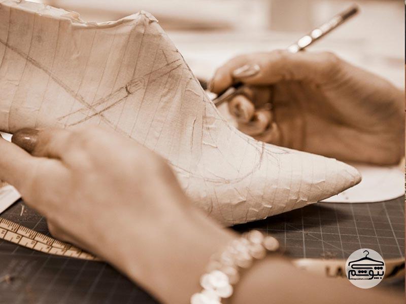 چگونه طراح کیف و کفش شویم؟ تجربه بهترین طراحان را در چی بپوشم بخوانید