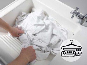 بهترین روش برای شستن لباس با دست