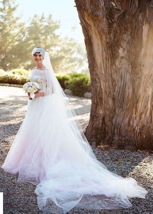 لباس عروس رنگی سلبریتی‌ها