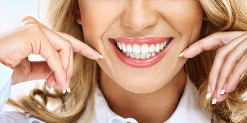 بهترین نوع لمینت دندان چه نوع لمینتی است و چه مزایایی دارد؟