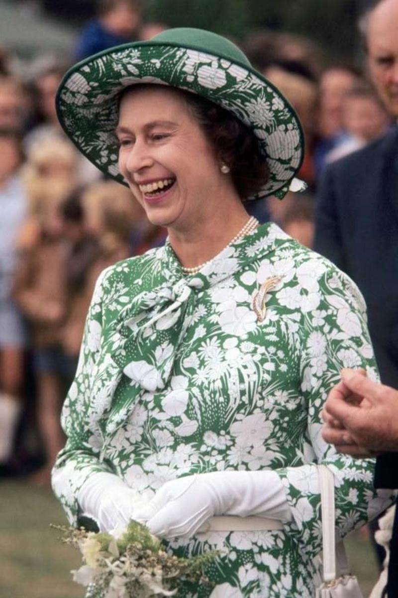 زیباترین لباس‌هایی که ملکه الیزابت دوم پوشید