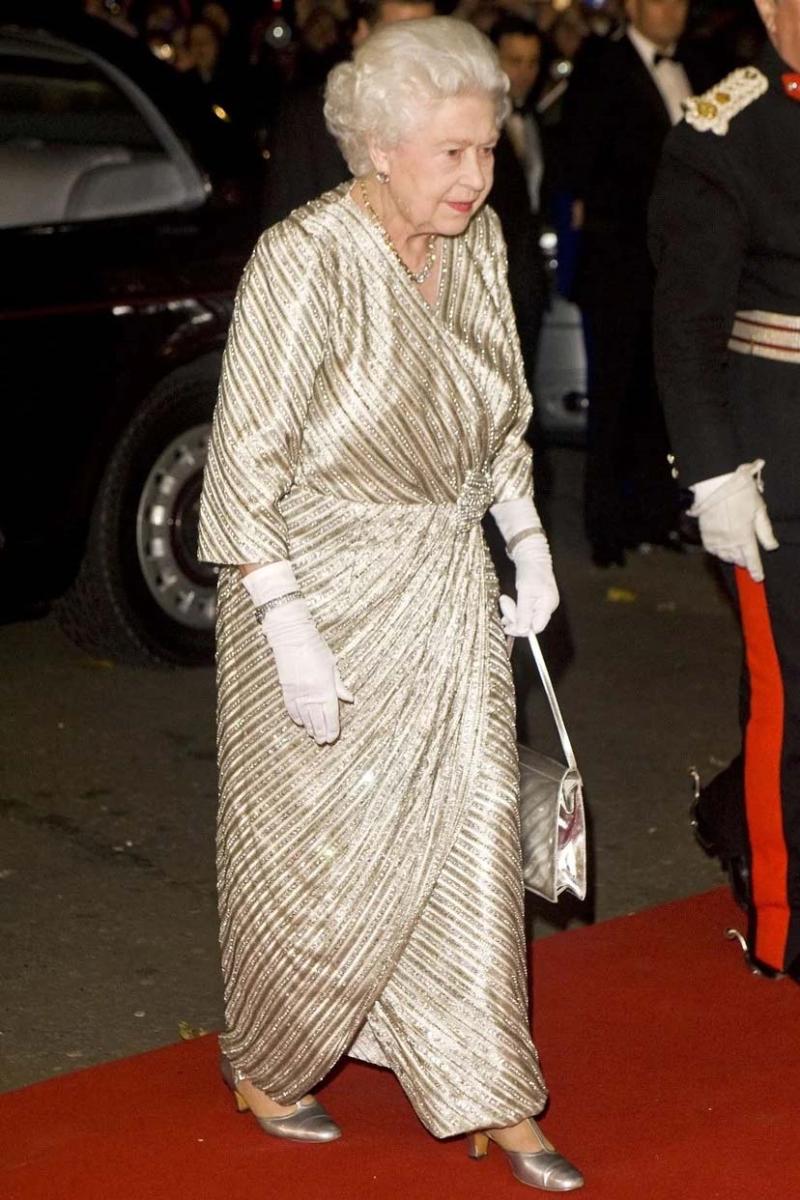 زیباترین لباس‌هایی که ملکه الیزابت دوم پوشید