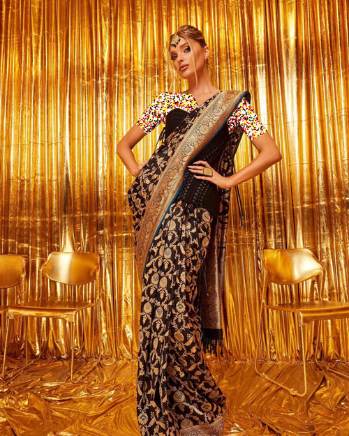 لباس هندی السا هوسک