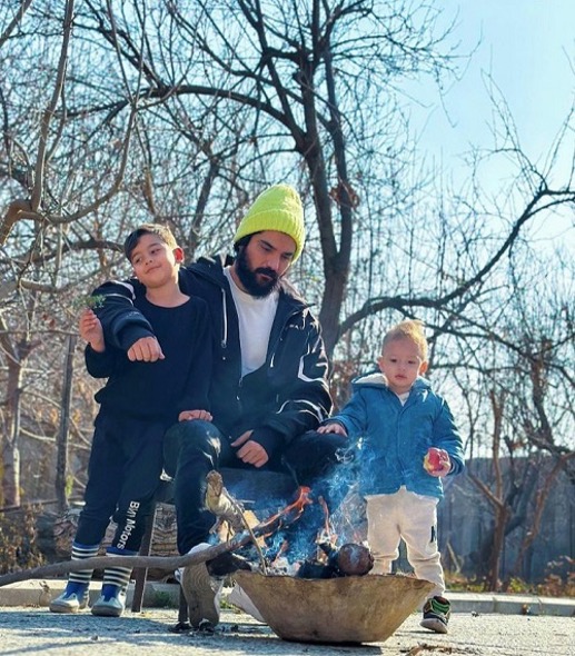 سینا مهراد و برادرزاده‌هایش