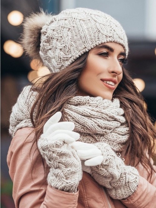 شال و کلاه زمستانی