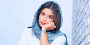 دختر کوچولوی پژمان بازغی این روزها شیک‌پوش‌ترین نوجوان ایران است! استایل برفی او را ببینید