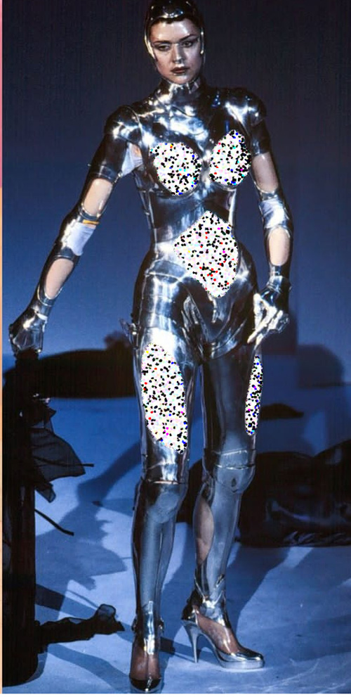 لباس رباتی زندایا