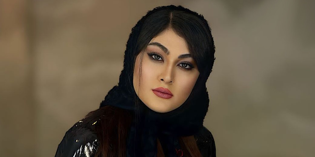 شنل عجیب مریم مومن