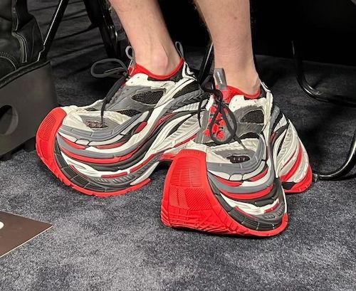 کتانی جدید بالنسیاگا