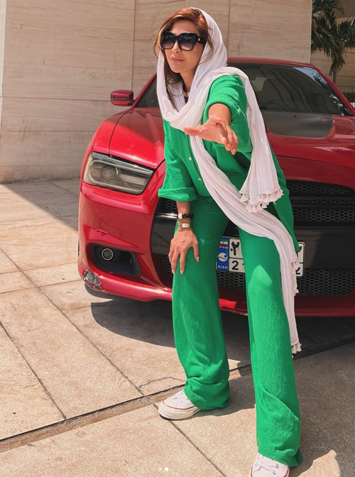 کفشهای کانورس مریم معصومی