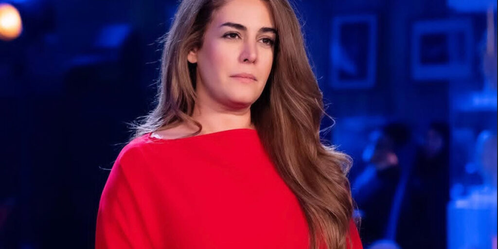 عکس پریسا ساوجی در منوتو