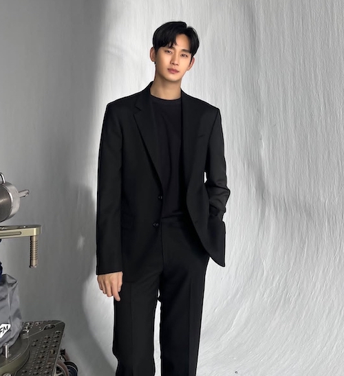 سبک پوشش کیم سو هیون