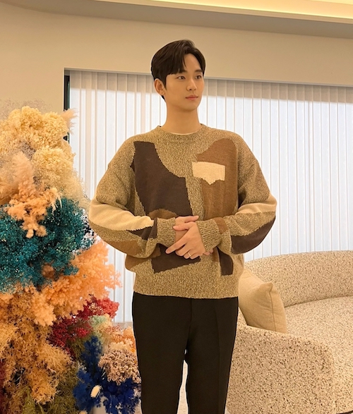 سبک پوشش کیم سو هیون