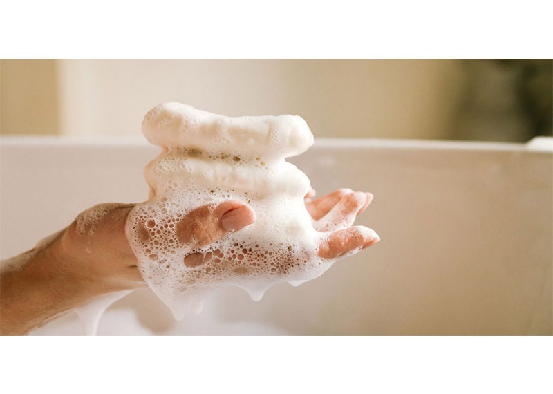 شاور ژل چیست و چه تفاوتی با شامپو بدن دارد؟