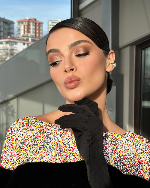 پیراهن مشکی سینم اونسال