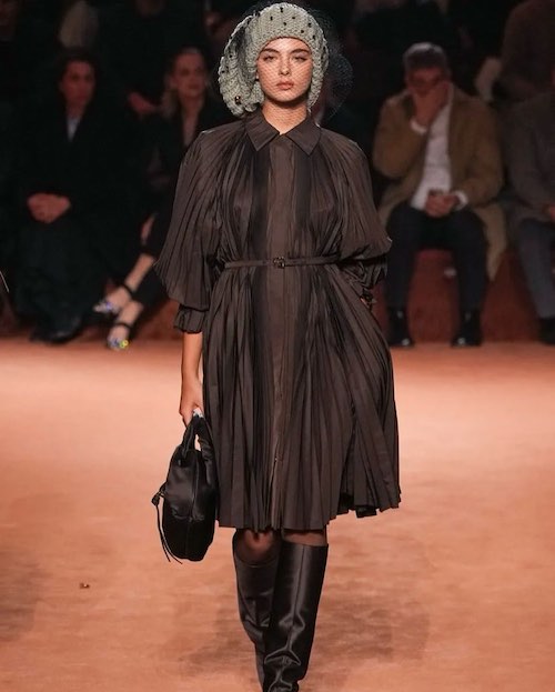 دوا کسل در فشن‌شوی فندی