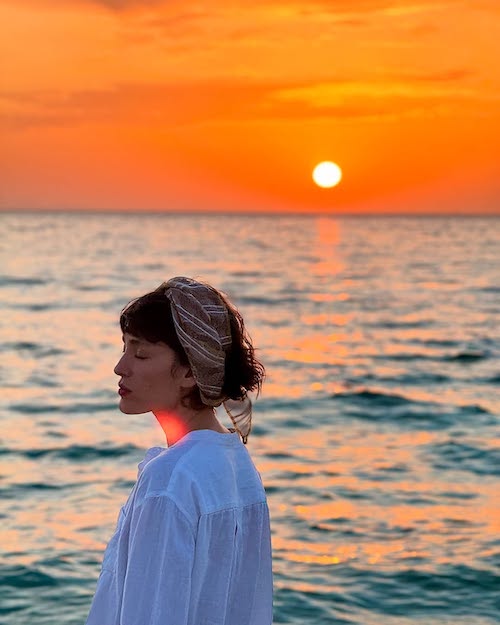 فرشته حسینی در ساحل