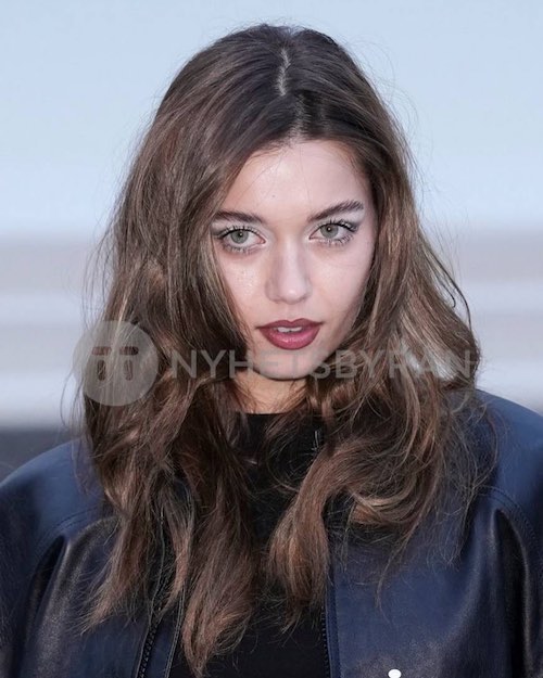 آفرا ساراچ‌اوغلو در فشن‌شوی بالنسیاگا