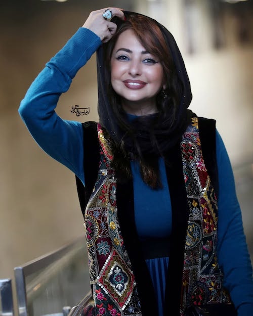 نفیسه روشن دامن پیلیسه