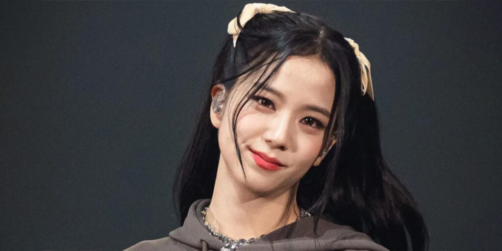 جیسو بار دیگر با زیبایی و جذابیتش، نام این برند را بر سر زبان‌ها انداخت!