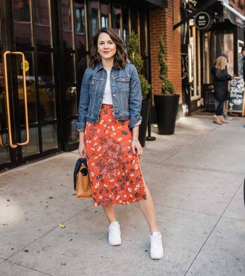 استایل تابستانی با کت جین و دامن