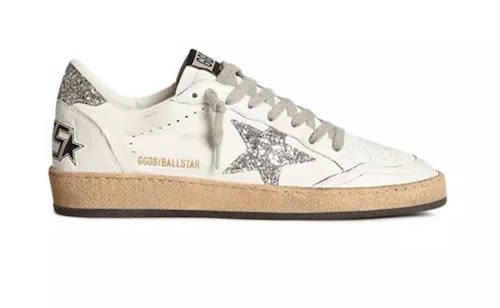 کفش‌های کتانی شیک