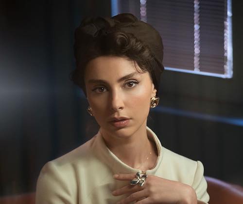 لاله مرزبان با میکاپ خاص