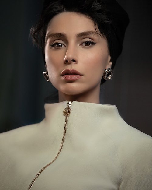 لاله مرزبان با میکاپ خاص