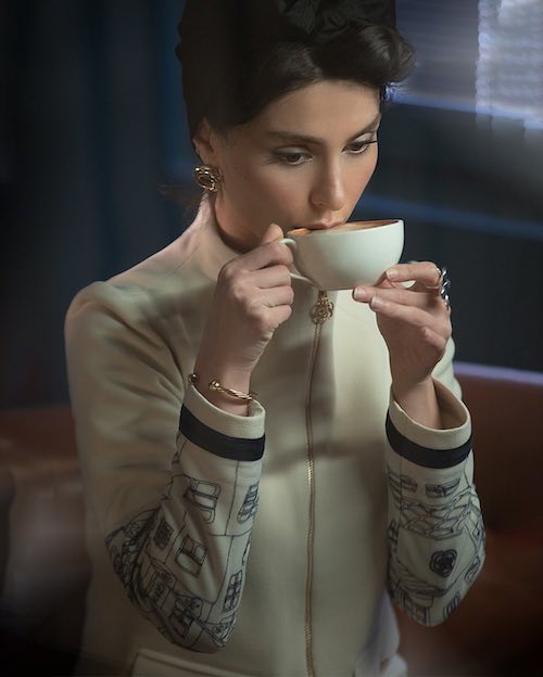 لاله مرزبان با میکاپ خاص