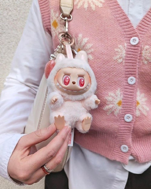 عروسک لابوبو