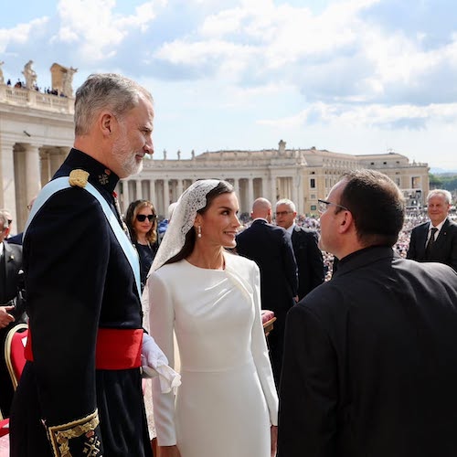 ملکه لتیزیا در مراسم معارفه پاپ