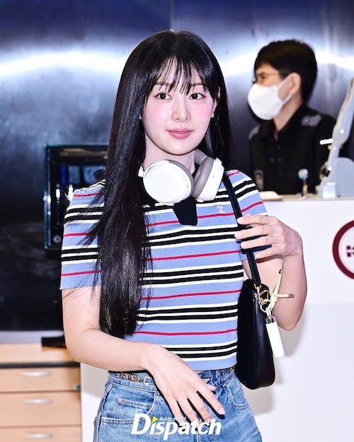 تیشرت راهراه کیم جی وون