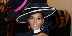 توهم یا واقعیت؟ لباس این ستاره مشهور با مغزمان بازی کرد!