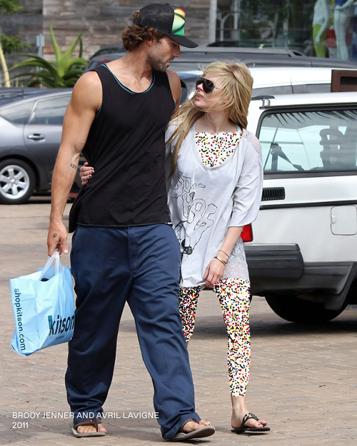 دمپایی‌ لاانگشتی سلبریتی‌ها