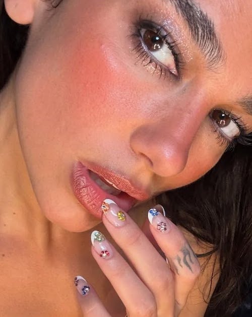 طرح ناخن‌های دوآ لیپا