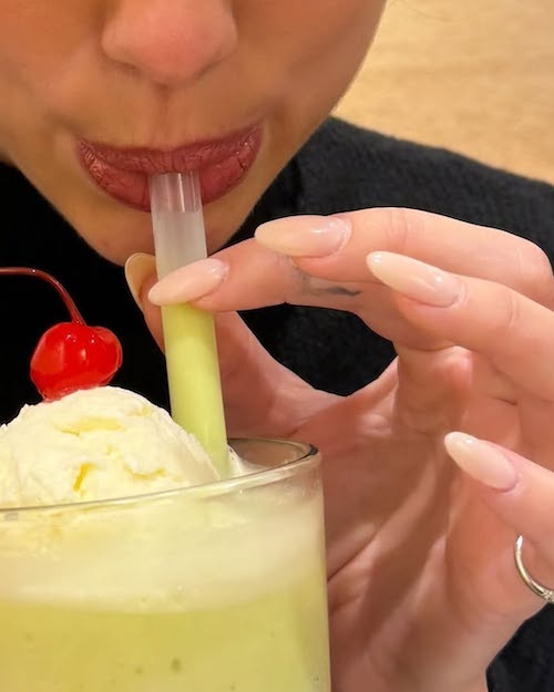 طرح ناخن‌های دوآ لیپا