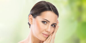 ۵ راهکار ساده برای اینکه چهره‌تان دلنشین‌تر شود