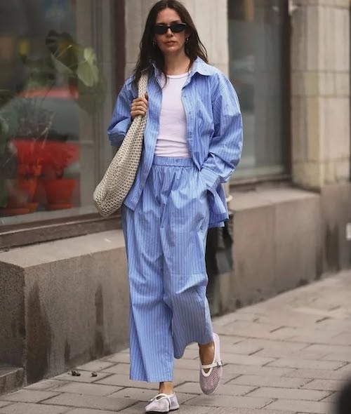 شومیز‌های راه‌راه آبی و سفید