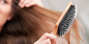 برای جلوگیری از گره خوردن مو، هرروز این کارها را انجام دهید