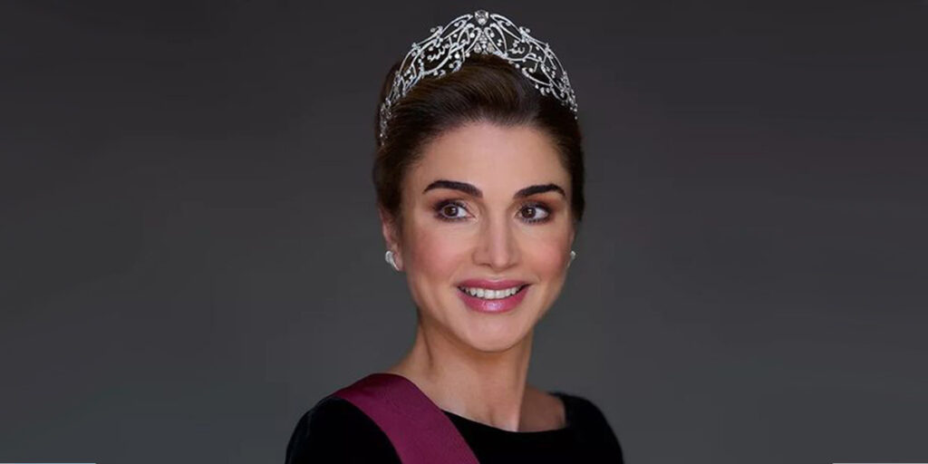 ترکیب اصالت و زیبایی؛ ملکه اردن با این دو پیراهن خیره‌کننده به عروسی جف بزوس آمد