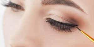 چه مدل خط چشمی به چشم‌های شما می‌آید؟ متناسب با فرم چشم‌ها تصمیم بگیرید