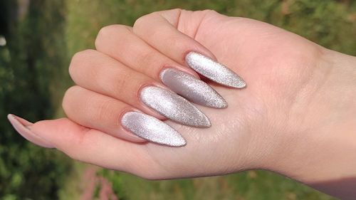 لاک چشم گربه‌ای نقره‌ای 